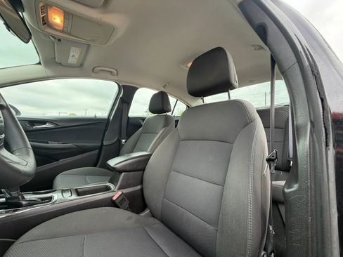 Used 2017 Chevrolet Cruze LT image 27
