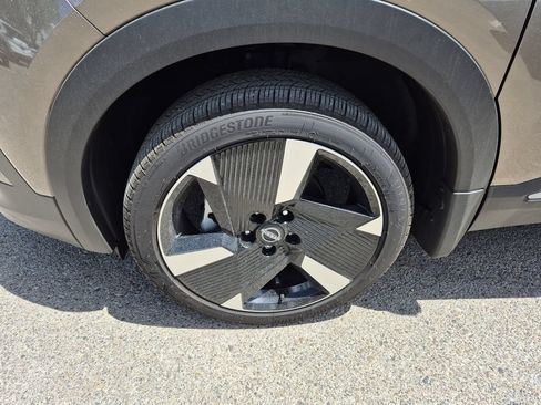 Used 2025 Nissan Kicks SR AWD/4WD image 18
