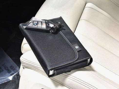 Used 2022 BMW X5 xDrive40i w/ Luxury Seating Package image 40