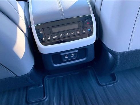 New 2026 INFINITI QX60 Luxe image 34