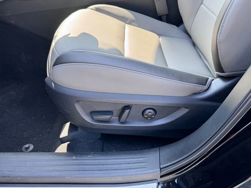 New 2025 INFINITI QX50 Luxe image 17