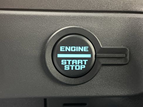 Used 2025 Ford Bronco Badlands AWD/4WD image 18