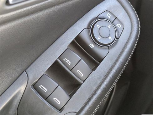 Used 2022 Buick Encore GX Preferred image 24