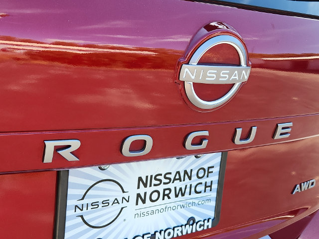 Used 2024 Nissan Rogue S AWD/4WD image 28