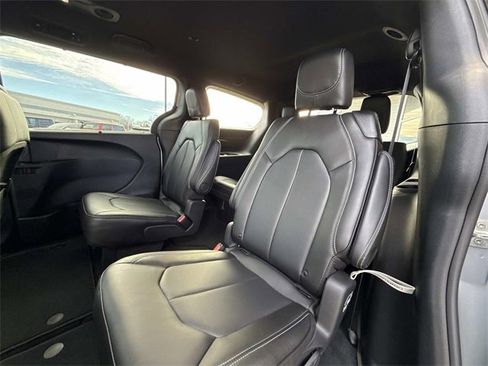 New 2026 Chrysler Voyager LX image 15