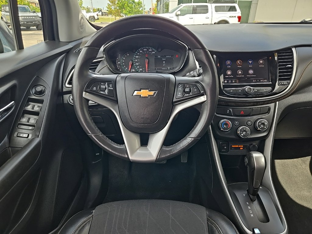 Used 2021 Chevrolet Trax LT w/ LT Convenience Package AWD/4WD image 35