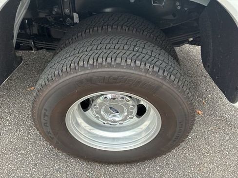 Used 2024 Ford F350 Limited w/ FX4 Off-Road Package image 12