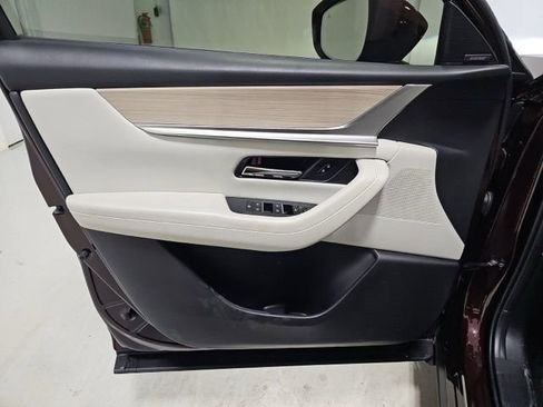 Used 2024 MAZDA CX-90 Plug-In Hybrid w/ Premium Plus image 15