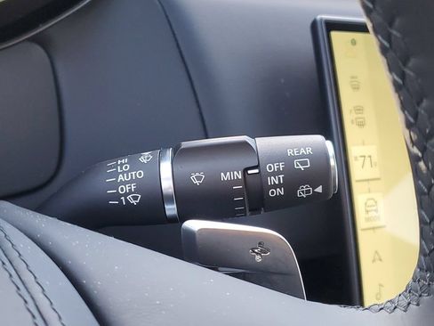 Used 2026 Land Rover Range Rover Sport SE AWD/4WD image 19