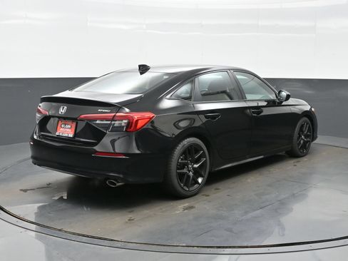 Used 2024 Honda Civic Sport image 6