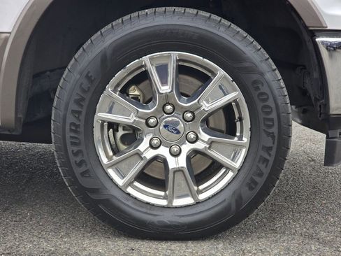 Used 2018 Ford F150 Lariat w/ Equipment Group 502A Luxury image 9