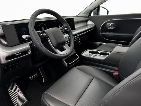 New 2026 Hyundai Ioniq 9 Calligraphy image 14