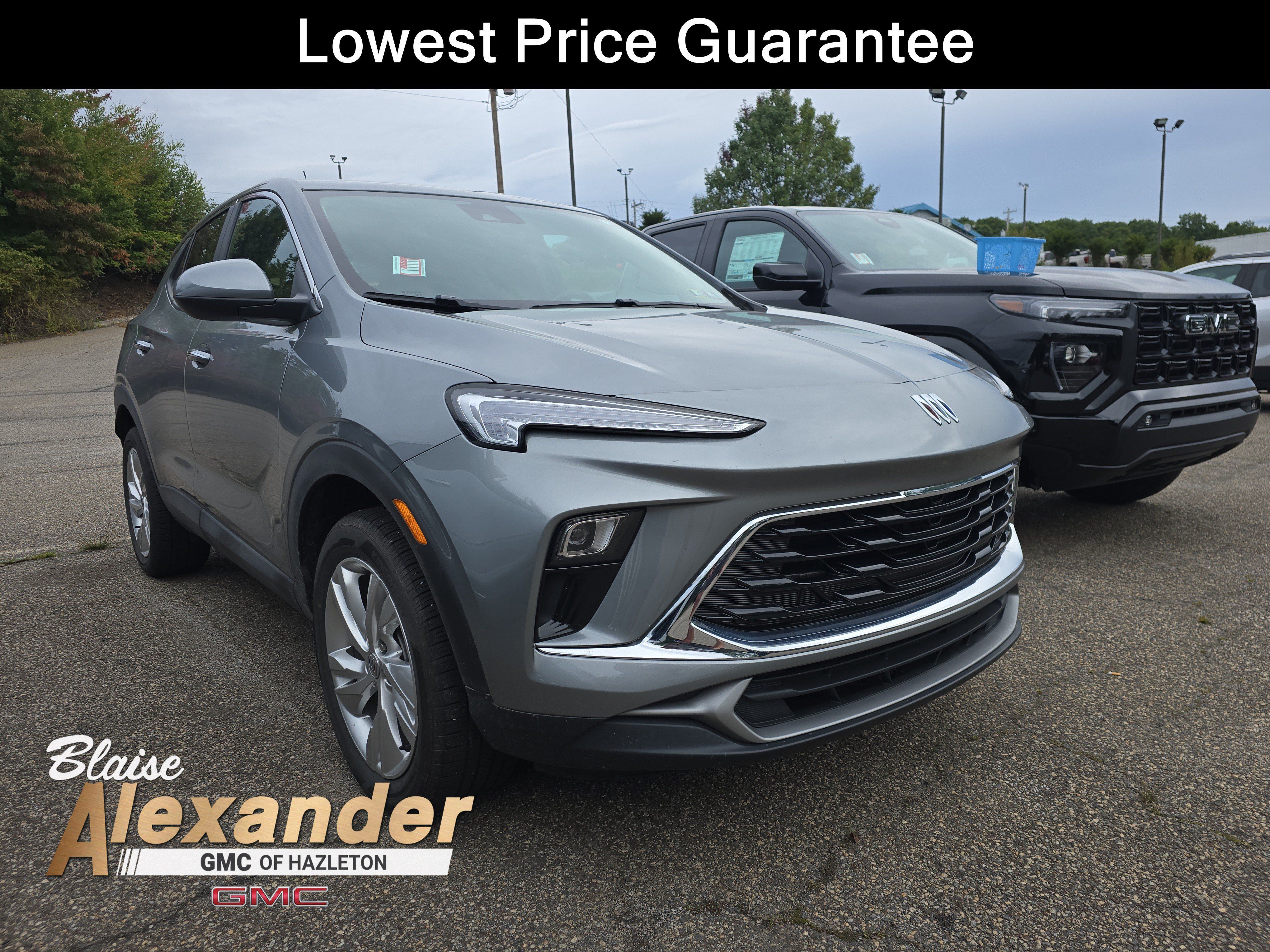 Used 2024 Buick Encore GX Preferred w/ Comfort Package AWD/4WD image 1