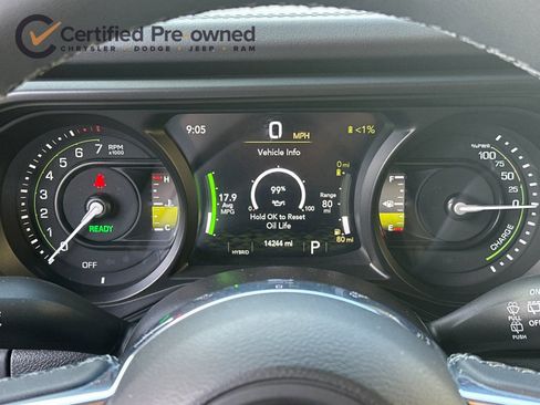 Certified 2025 Jeep Wrangler Unlimited Sahara AWD/4WD image 26