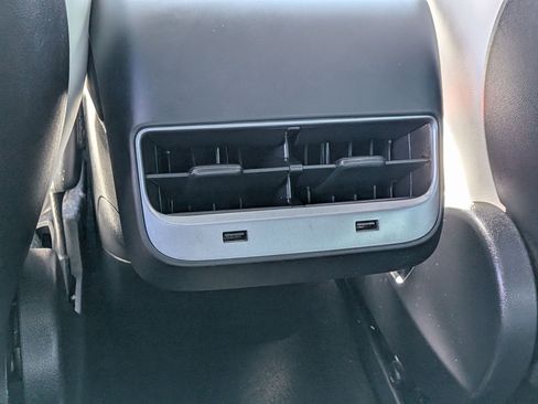 Used 2020 Tesla Model 3 Long Range image 27