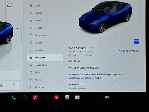 Used 2024 Tesla Model Y Long Range image 11