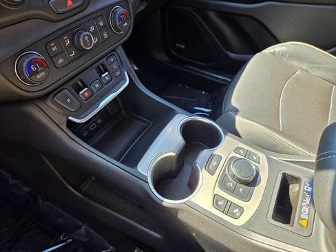 Used 2020 GMC Terrain Denali FWD image 26