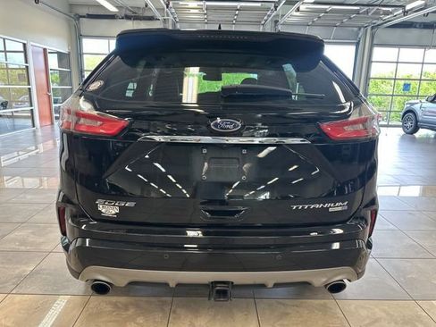 Used 2019 Ford Edge Titanium w/ Equipment Group 301A AWD/4WD image 11