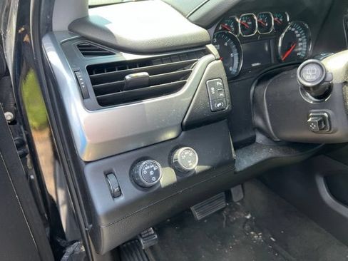 Used 2016 Chevrolet Suburban LTZ AWD/4WD image 28