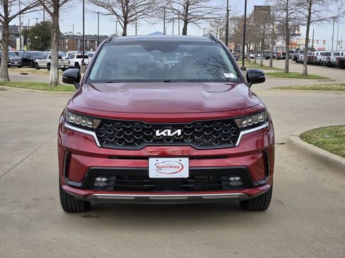 Used 2023 Kia Sorento EX w/ Panoramic Sunroof Package image 3