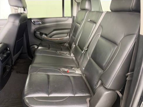 Used 2019 Chevrolet Suburban LT AWD/4WD image 13