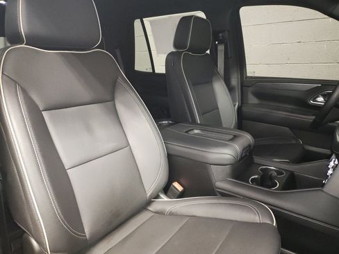 Certified 2023 GMC Yukon SLT w/ SLT Luxury Package image 9