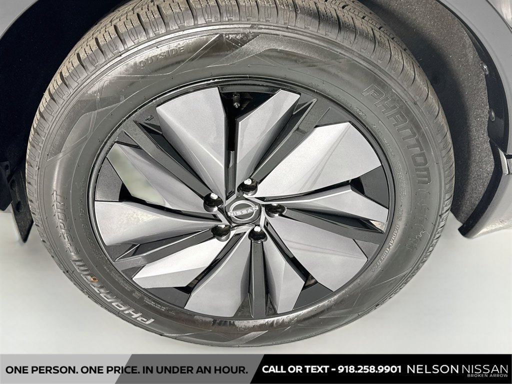Certified 2023 Nissan Ariya AWD image 30