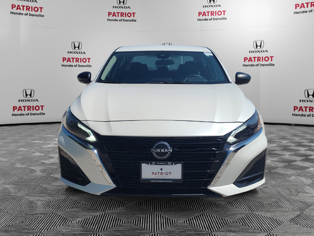 Used 2024 Nissan Altima 2.5 SV FWD image 8