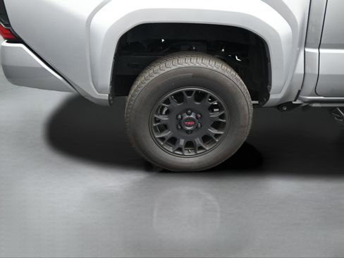 Used 2024 Toyota Tacoma TRD Sport RWD image 37
