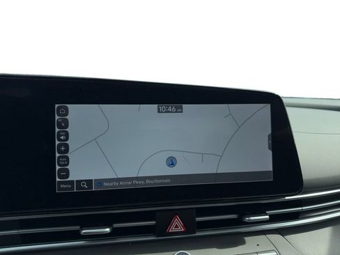 Used 2025 Hyundai Elantra SEL FWD image 20