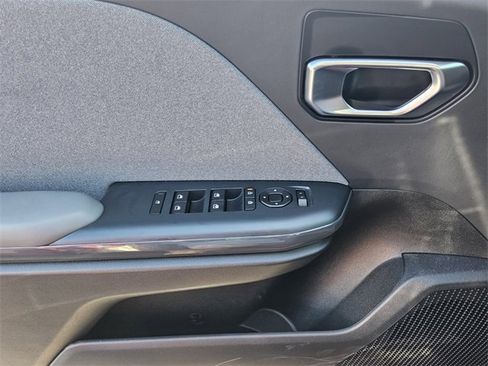 New 2025 Kia K4 EX image 22