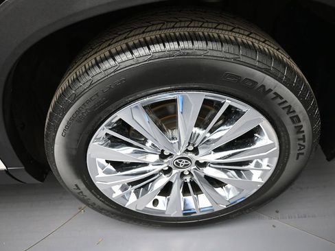 Certified 2024 Toyota Grand Highlander Platinum image 15