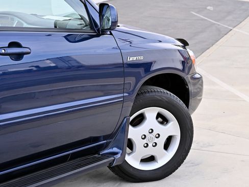 Used 2005 Toyota Highlander Limited AWD/4WD image 55