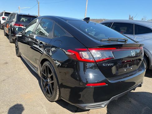Used 2023 Honda Civic Sport image 11