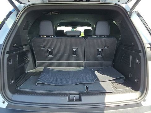 New 2026 Chevrolet Traverse LT w/ Driver Confidence Package image 11