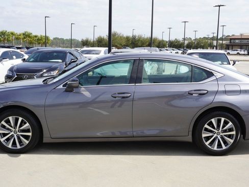 Used 2019 Lexus ES 350 w/ Premium Package image 4