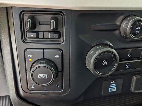 Certified 2024 Ford F350 XLT AWD/4WD image 26