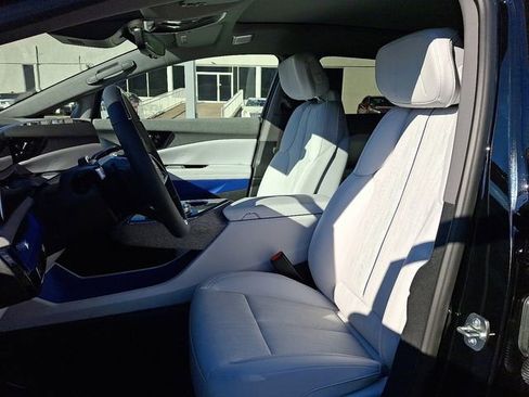 New 2026 Cadillac Optiq Luxury 2 image 9