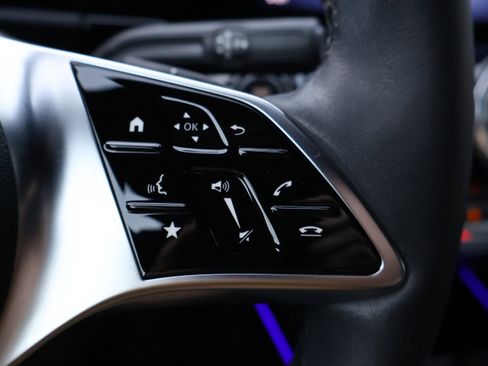 Certified 2025 Mercedes-Benz GLA 250 w/ Driver Assistance Package image 32