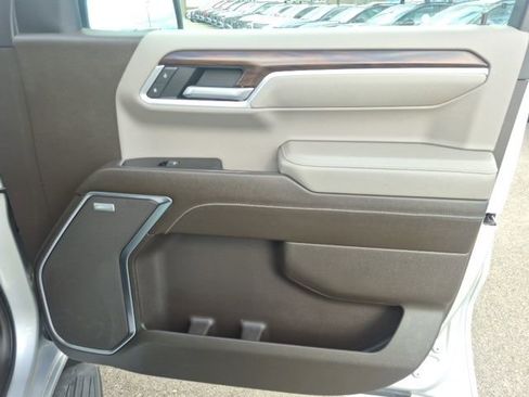 Used 2022 GMC Sierra 1500 SLT image 21