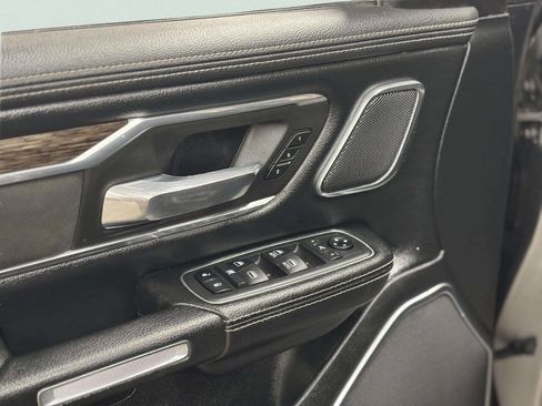 Used 2019 RAM 1500 Laramie image 11