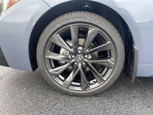 Used 2025 Toyota Corolla SE image 11