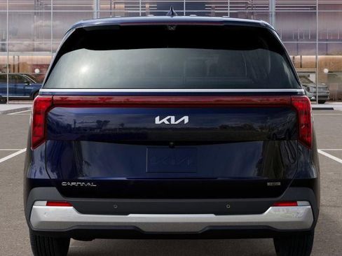 New 2026 Kia Carnival EX FWD image 13