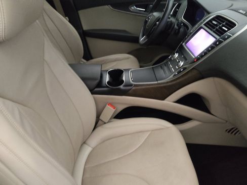 Used 2019 Lincoln Nautilus Reserve AWD/4WD image 21