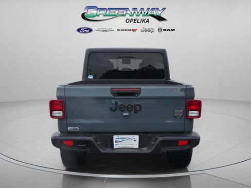 New 2025 Jeep Gladiator Sport image 6