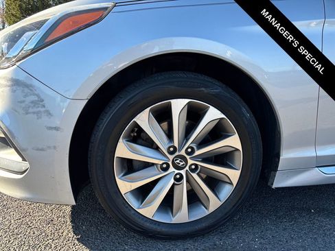 Used 2016 Hyundai Sonata Sport w/ Option Group 02 image 15