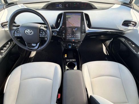 Used 2019 Toyota Prius Limited image 30