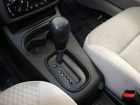 Used 2005 Chevrolet Cobalt LS image 18