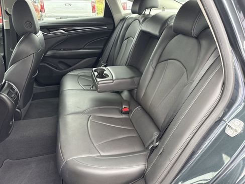 Used 2018 Buick LaCrosse Essence w/ Dynamic Drive Package image 11