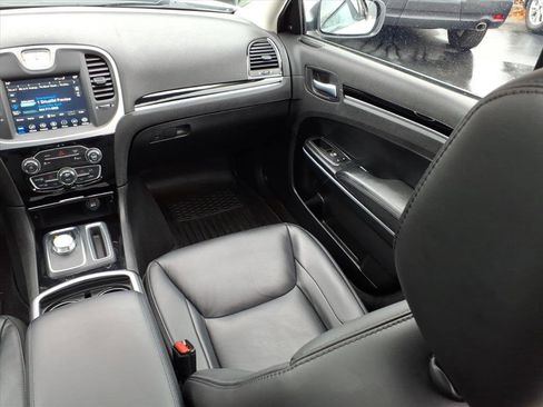 Used 2023 Chrysler 300 Touring L w/ Popular Equipment Group image 15